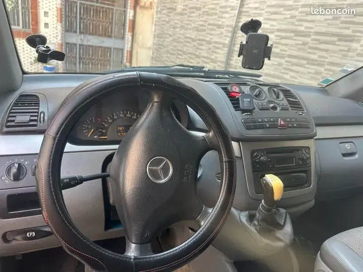 Mercedes-Benz Viano 2005 photo 2