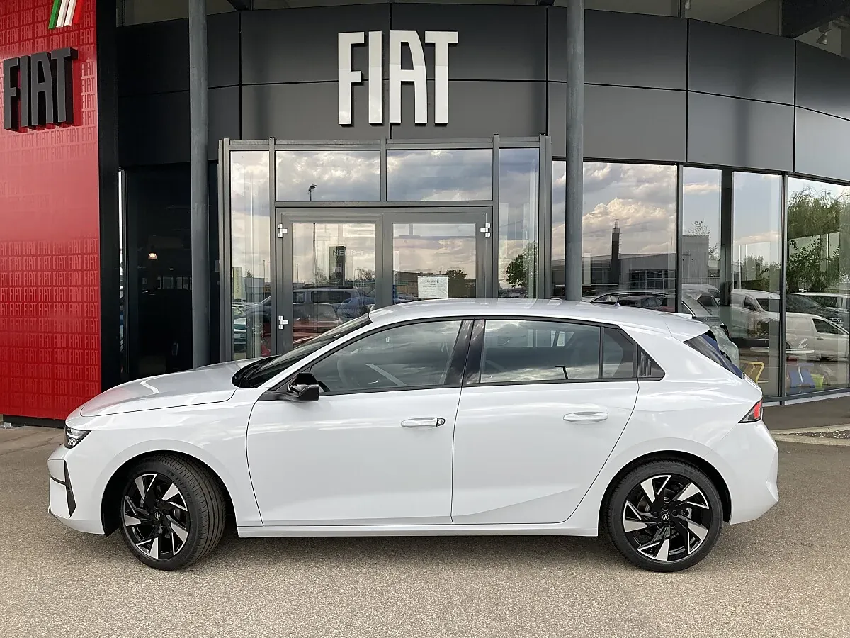 Opel Astra photo 3