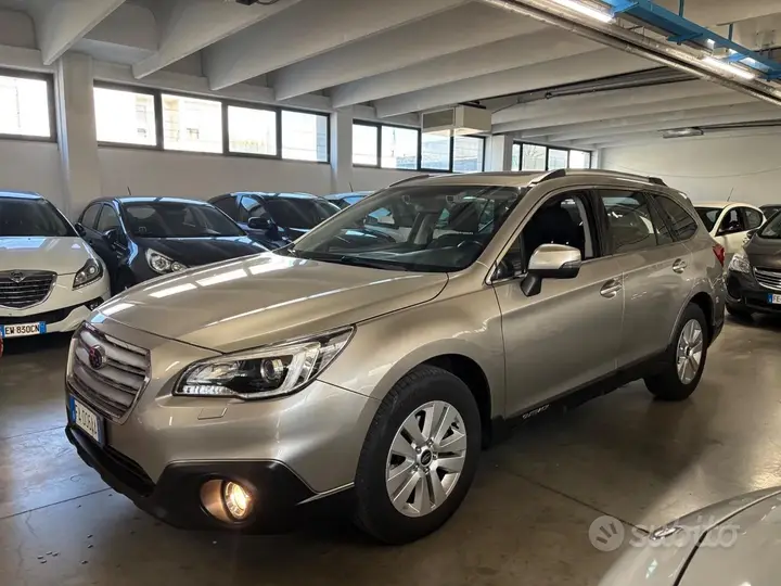 Subaru Outback 2015 photo 2