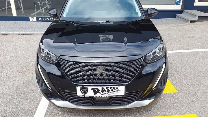 Peugeot E-2008 2022 photo 2