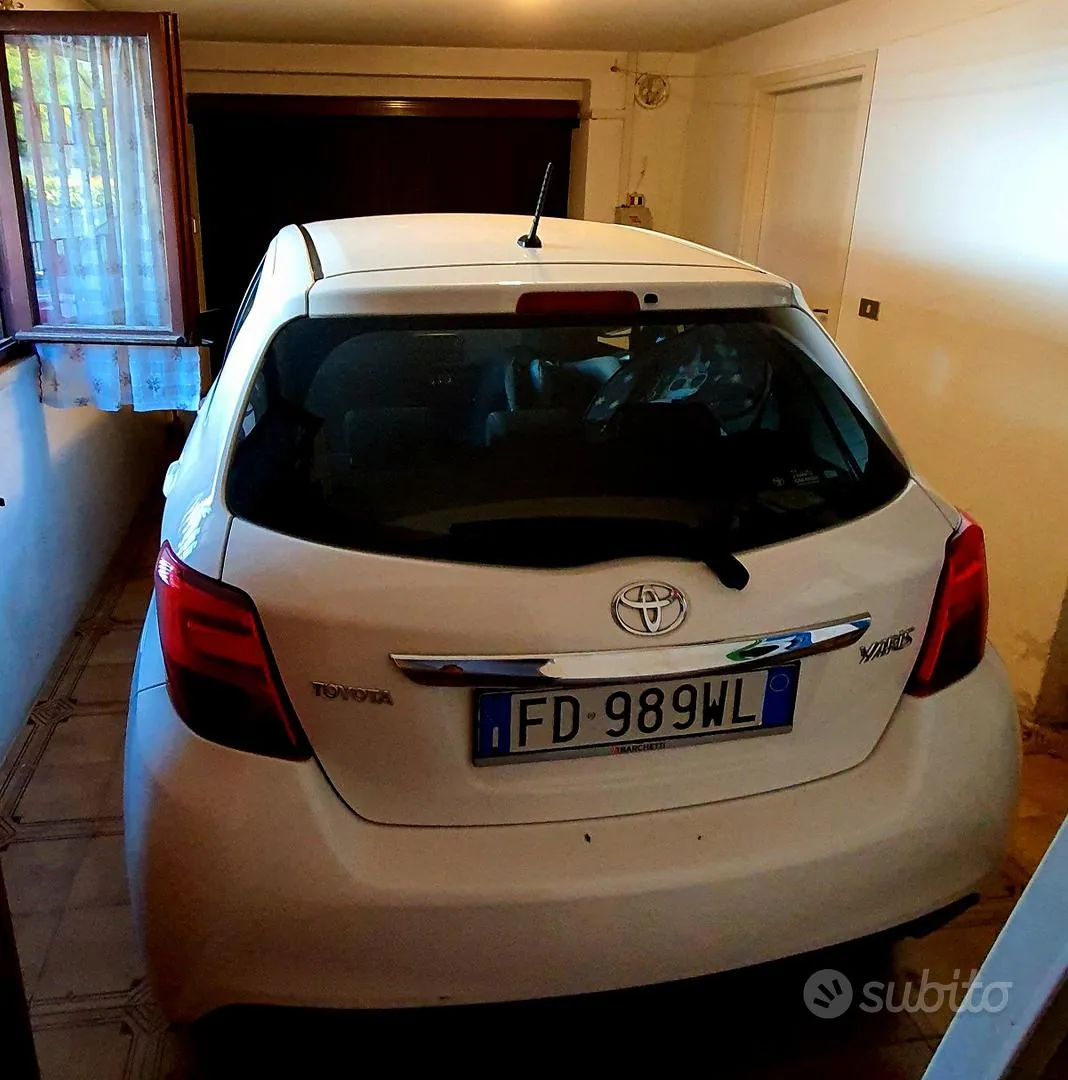 Toyota Yaris 2016 photo 3