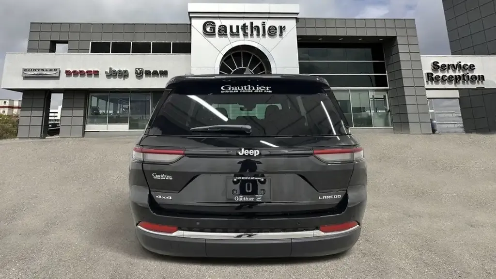 Jeep Grand Cherokee 2026 photo 5
