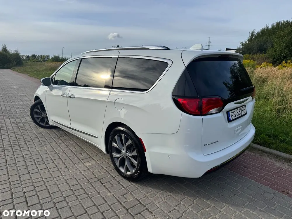 Chrysler Pacifica 2018 photo 4
