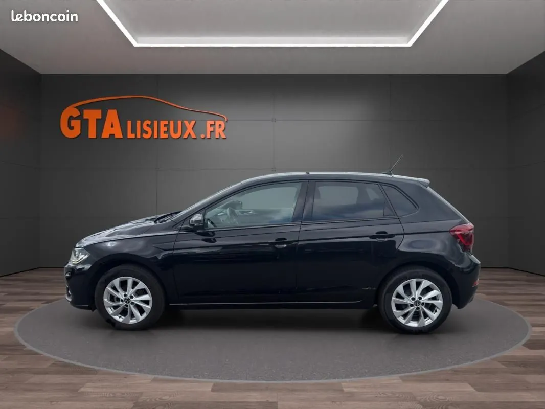 Volkswagen Polo 2023 photo 2