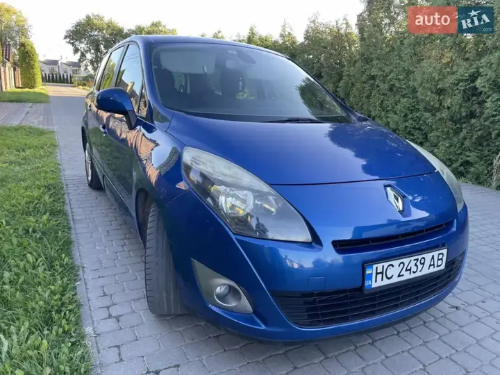Renault Grand Scenic 2011 photo 5