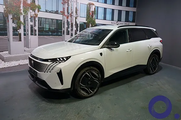 Peugeot E-5008