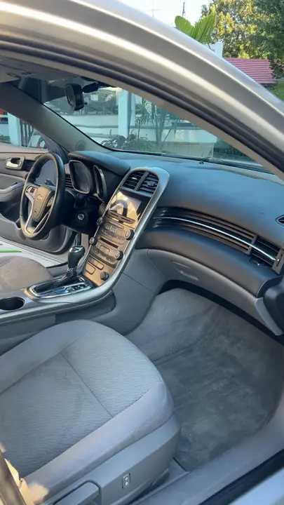 Chevrolet Malibu 2013 photo 2
