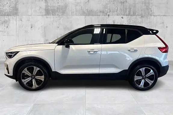 Volvo Xc40 2023 photo 2