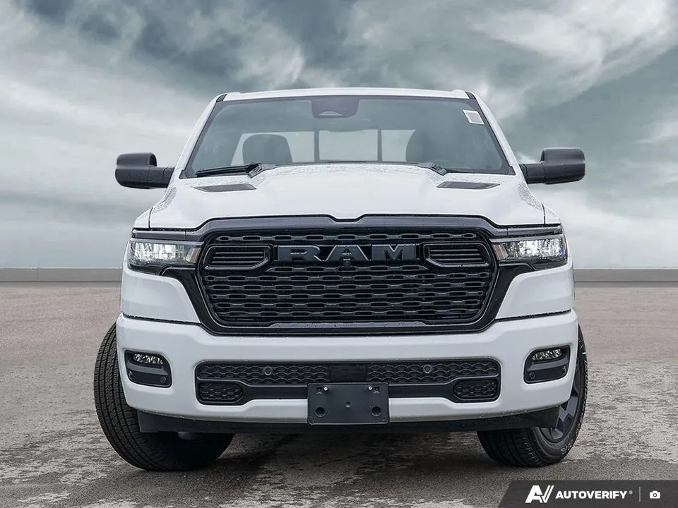 Ram 1500 Express 2026 photo 2