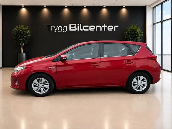 Toyota Auris 2014 photo 2