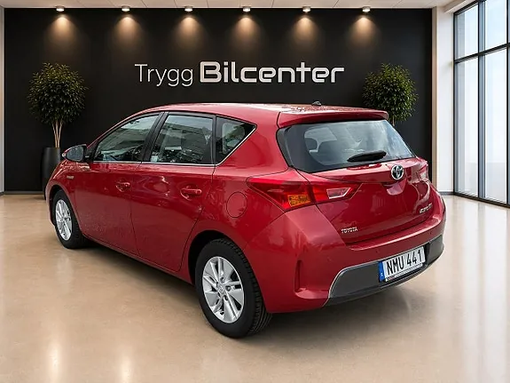 Toyota Auris 2014 photo 3