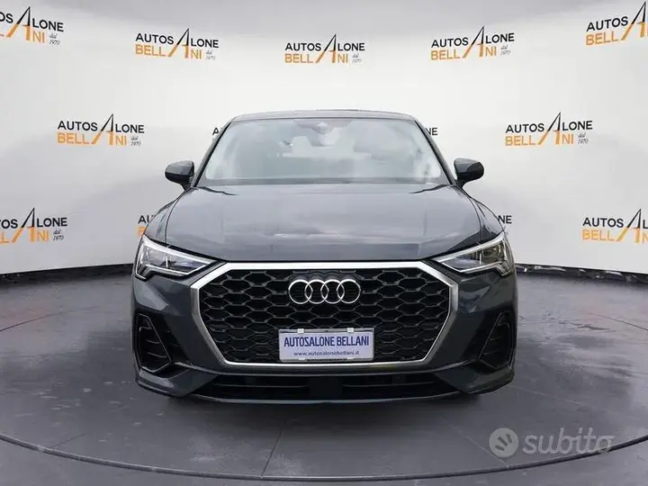 Audi Q3 2021 photo 2