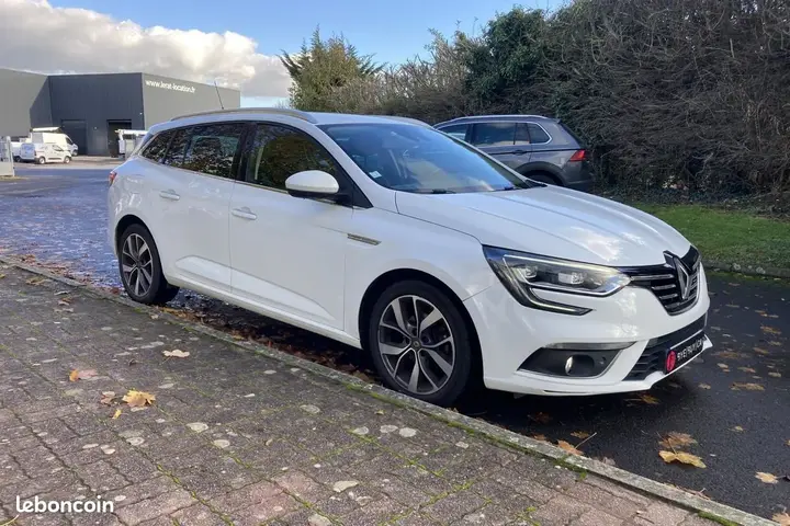 Renault Megane 2017 photo 3