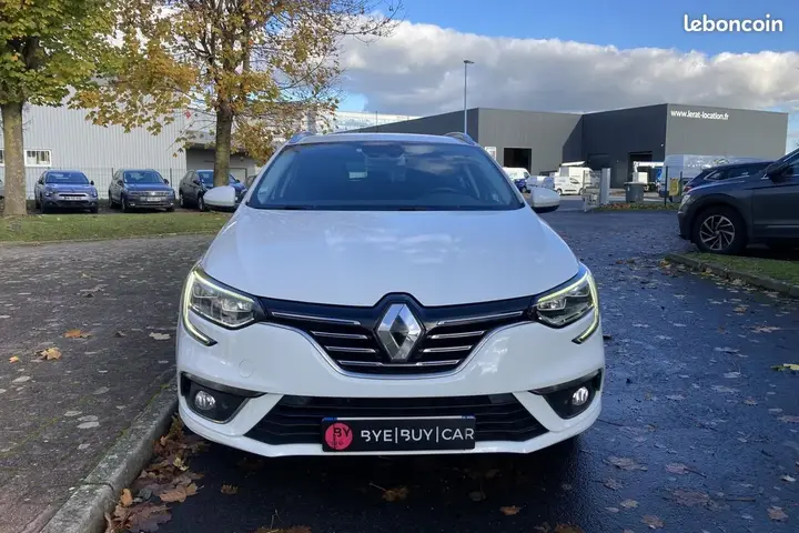 Renault Megane 2017 photo 2