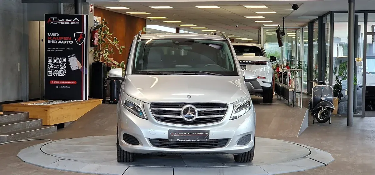 Mercedes-Benz V-Class 2014 photo 2