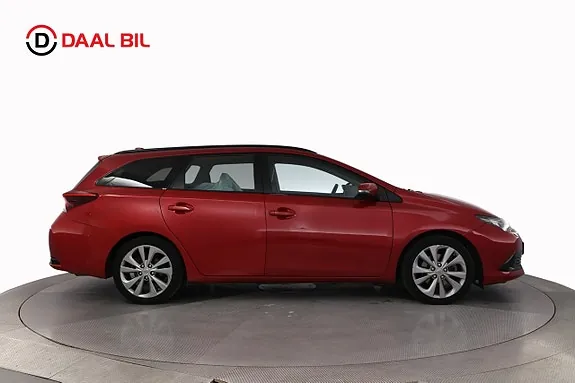Toyota Auris 2016 photo 5