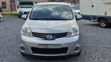 Nissan Note 2013 photo 2