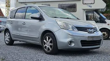 Nissan Note 2013 photo 3