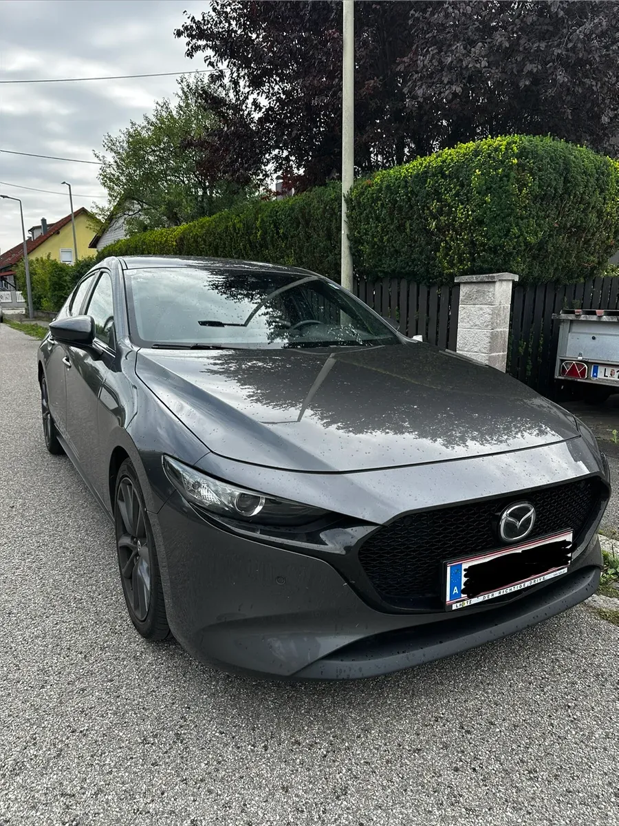 Mazda Mazda3 2019 photo 3