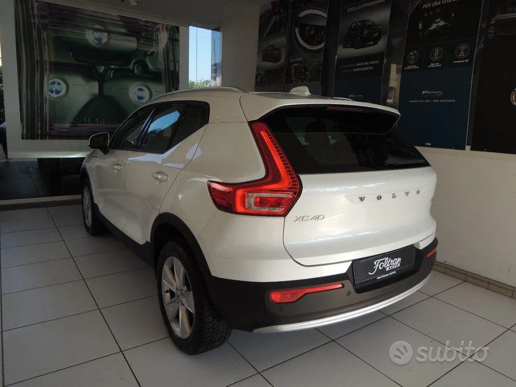 Volvo Xc40 2023 photo 4