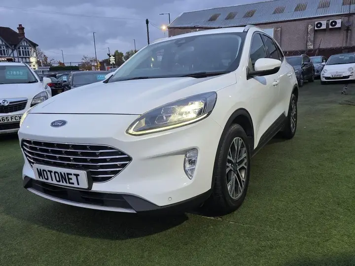Ford Kuga 2022 photo 4