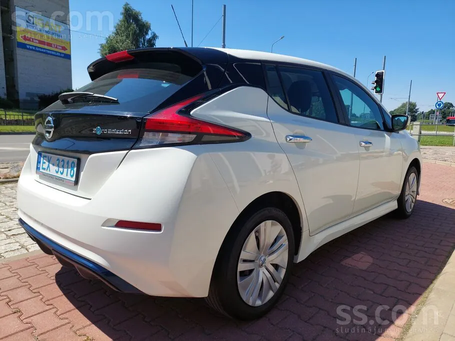Nissan Leaf 2022 photo 4