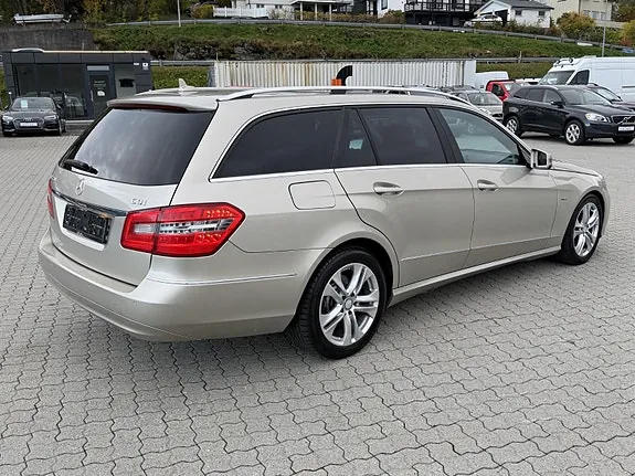Mercedes-Benz E220 D 2011 photo 3
