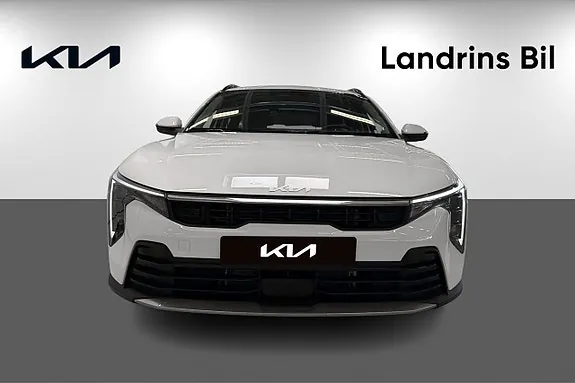 Kia K5 2026 photo 2
