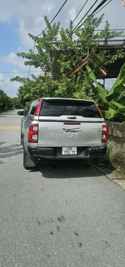 Toyota Hilux 2024 photo 5