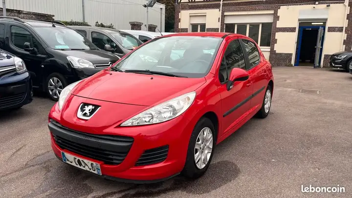 Peugeot 207 2009 photo 2
