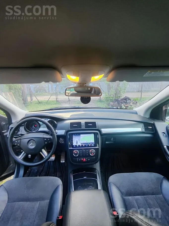 Mercedes-Benz R320 2006 photo 2