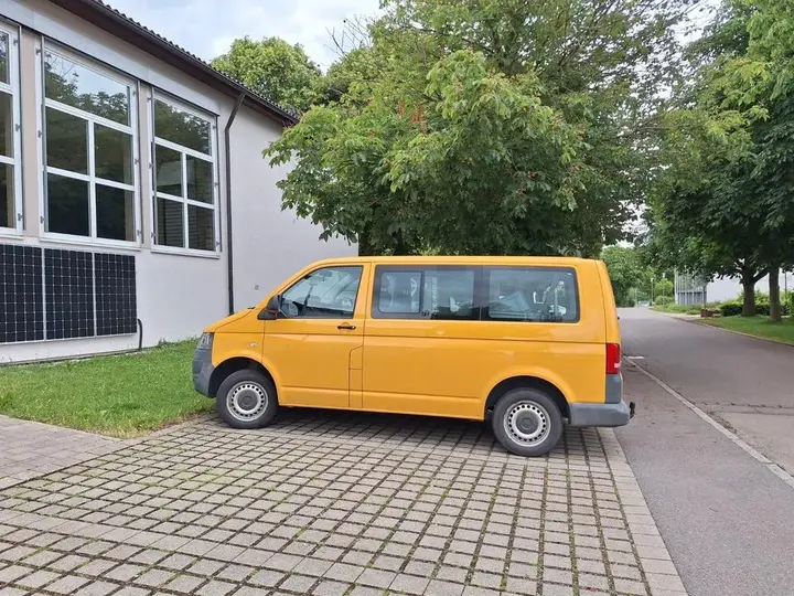 Volkswagen T5 Caravelle