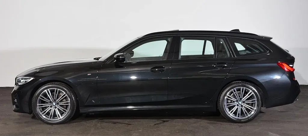 BMW 3 Series 2021 photo 3