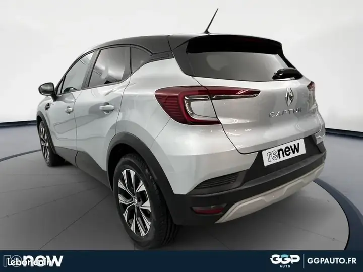 Renault Captur 2023 photo 3
