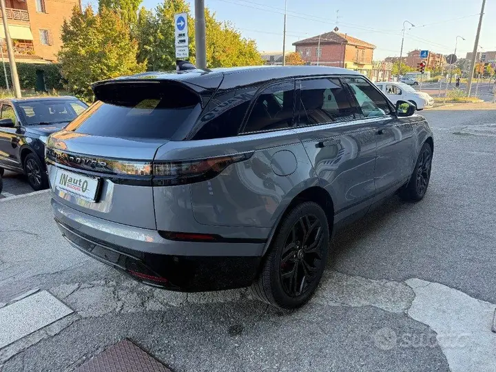 Land Rover Range Rover Velar 2024 photo 4