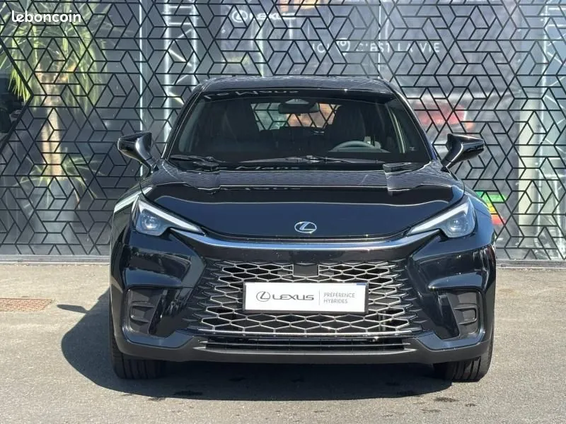 Lexus Lbx 2026 photo 2