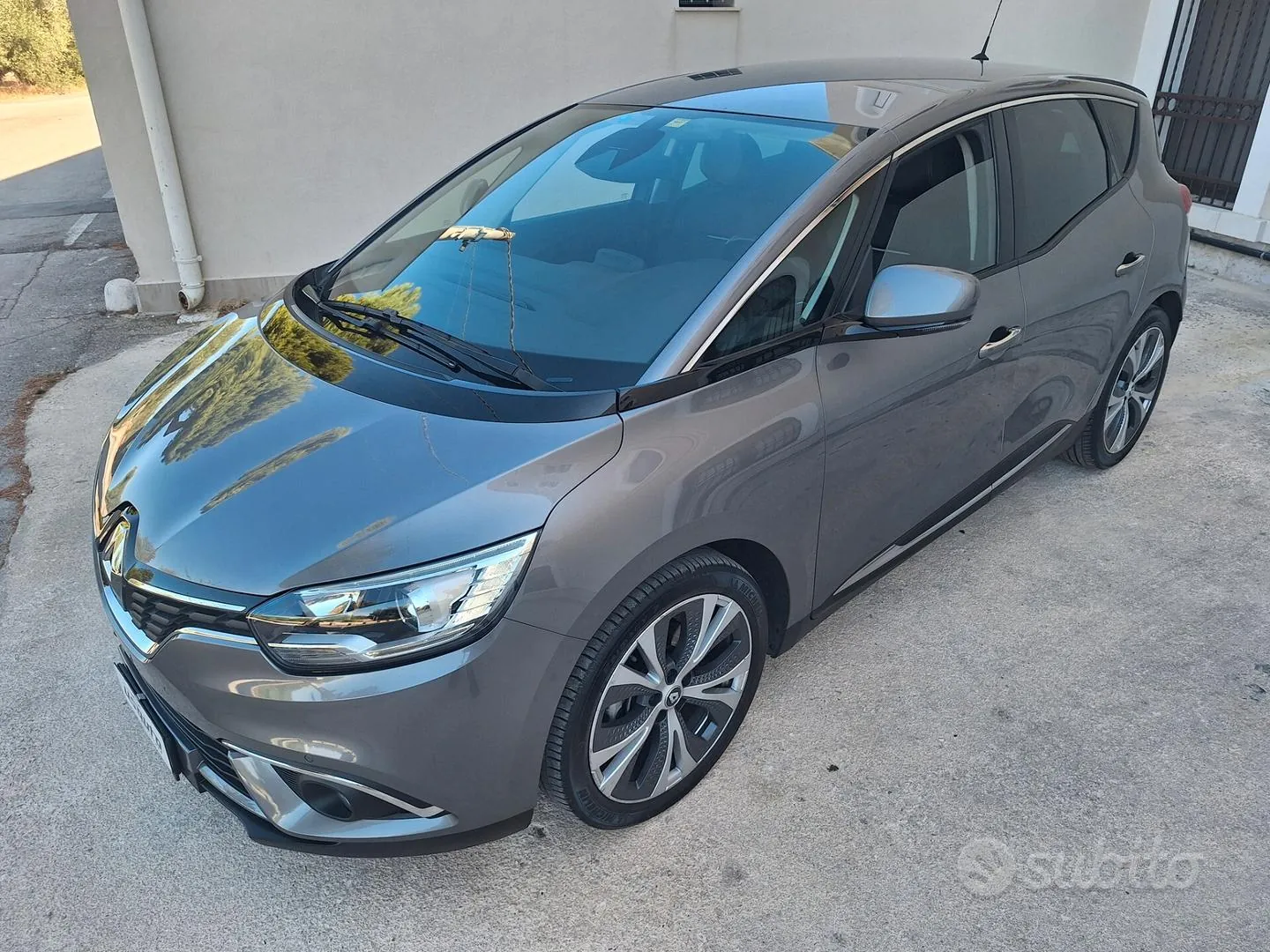 Renault Scenic 2017 photo 5