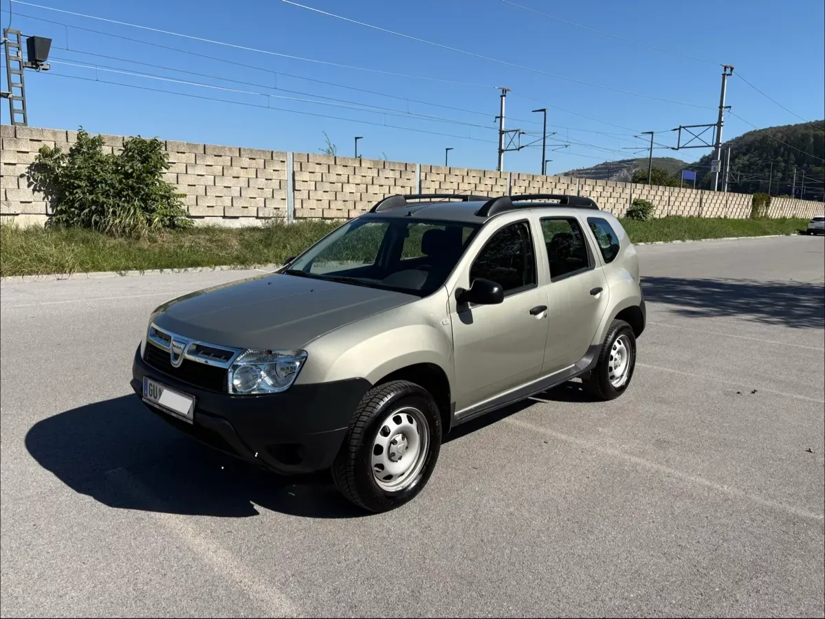 Dacia Duster 2013 photo 3