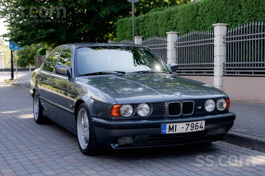 BMW M5 1990 photo 5