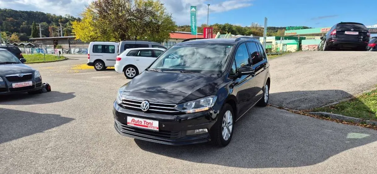 Volkswagen Touran 2018 photo 2