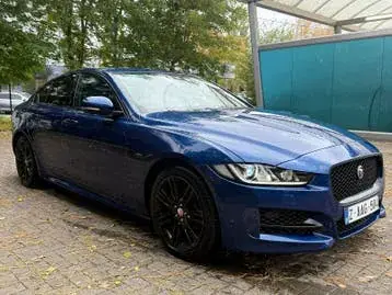 Jaguar Xe 2016 photo 3