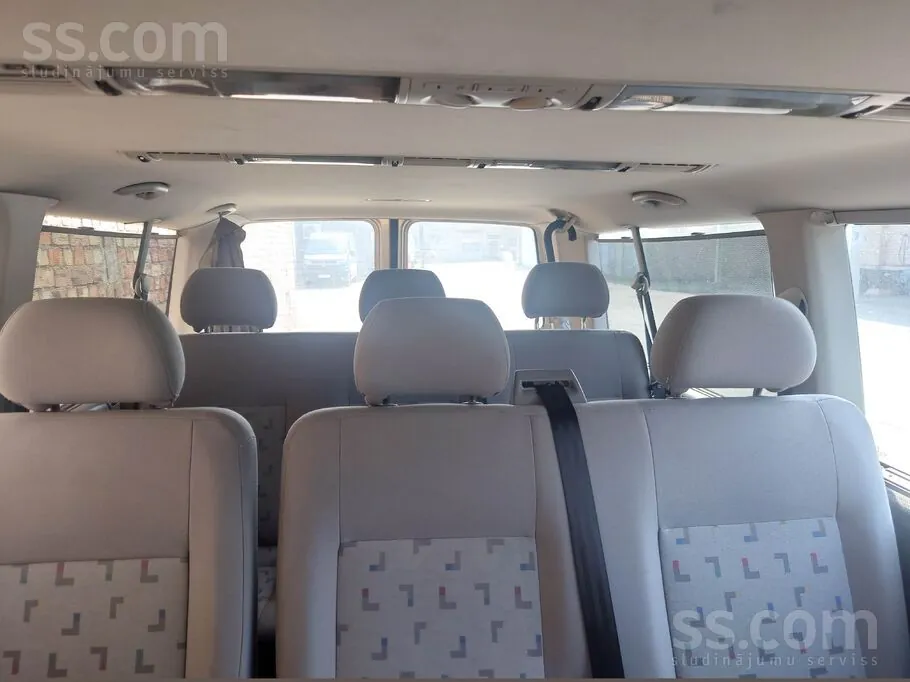Volkswagen Caravelle 2005 photo 4