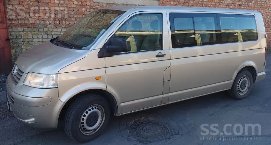 Volkswagen Caravelle 2005 photo 3