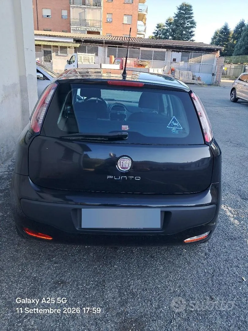 Fiat Punto 2011 photo 5