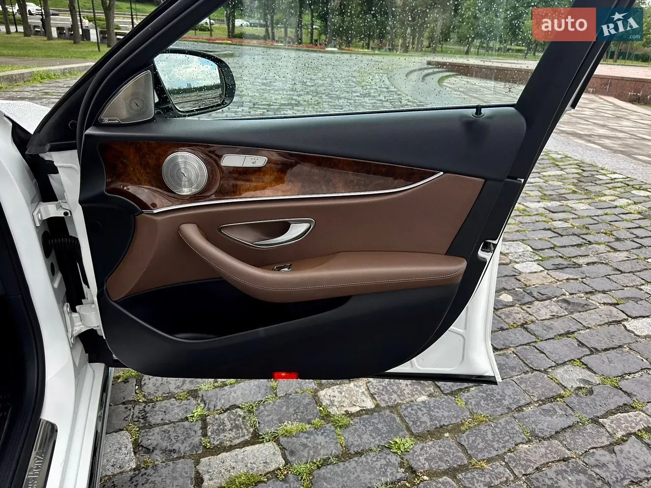 Mercedes-Benz E-Class 2016 photo 3