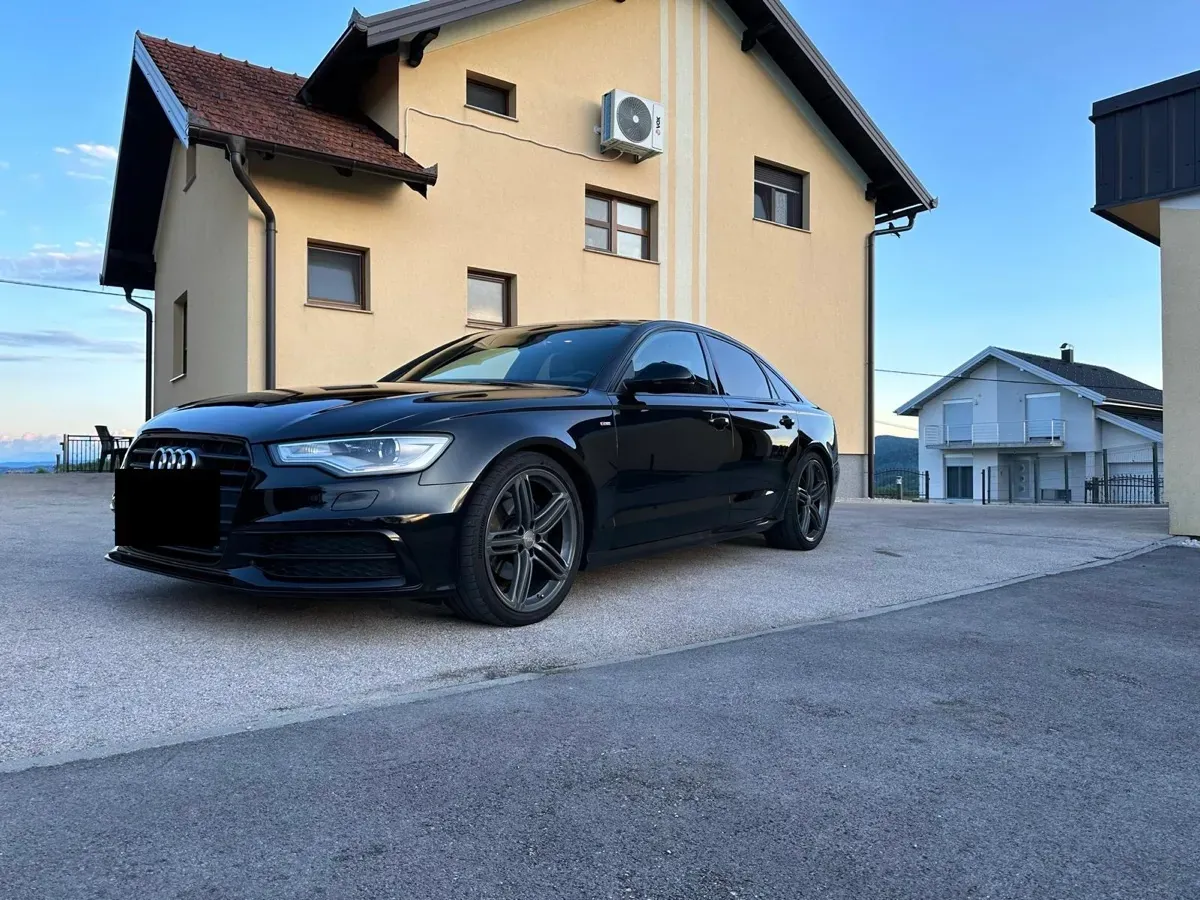 Audi A6 2012 photo 2