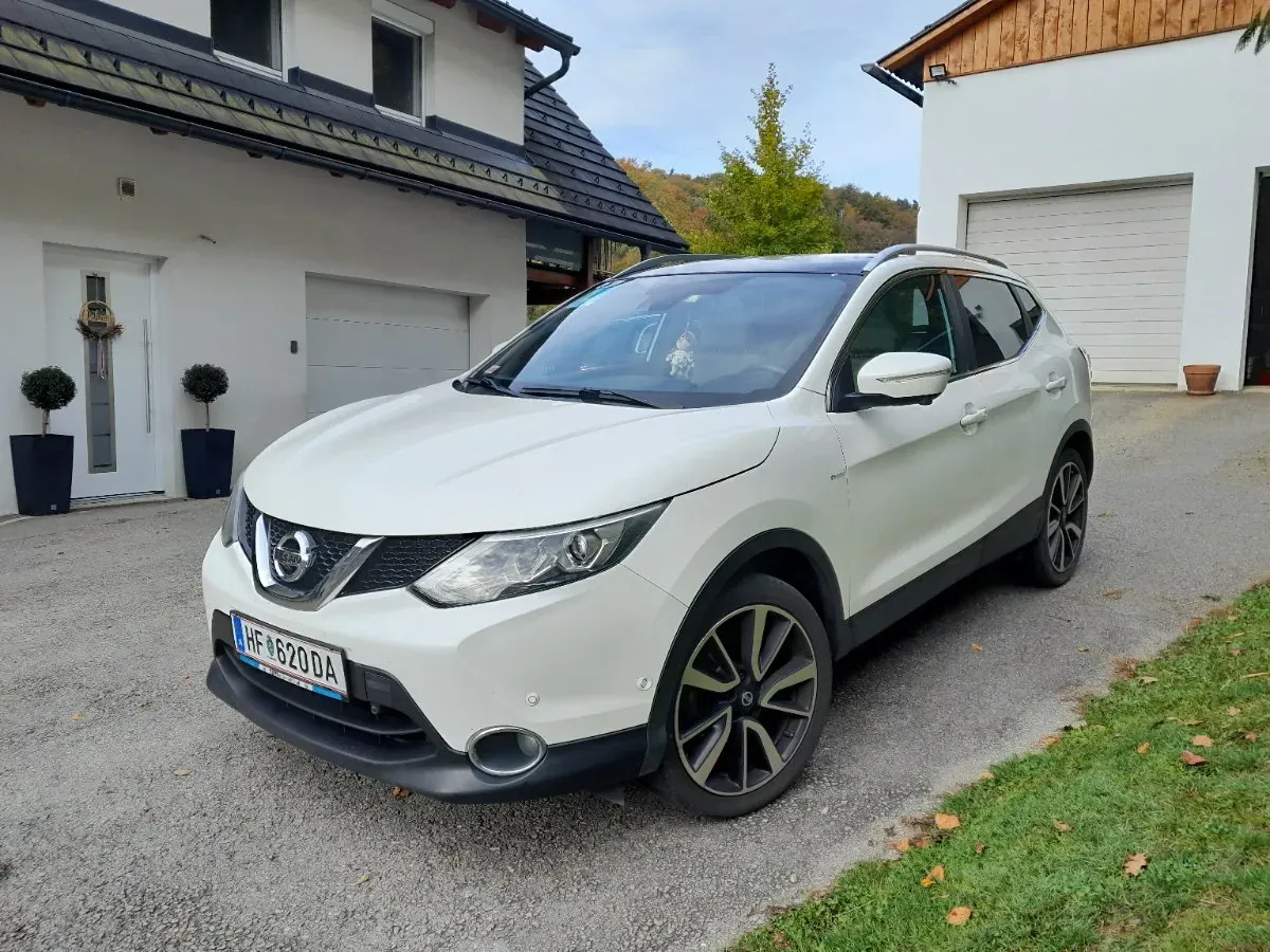 Nissan Qashqai 2014 photo 2
