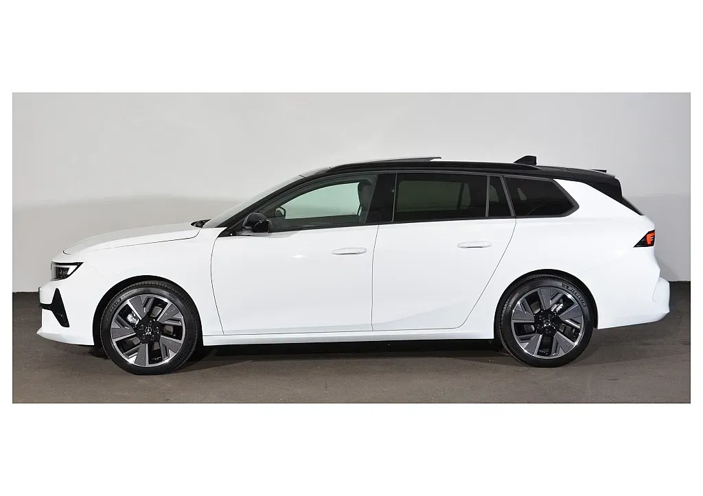 Opel Astra 2024 photo 2