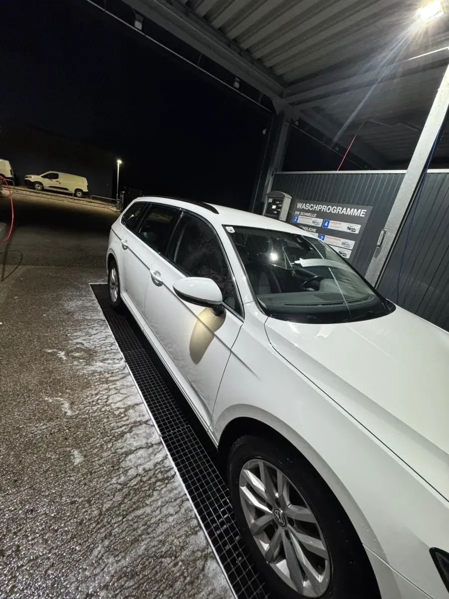 Volkswagen Passat 2016 photo 2