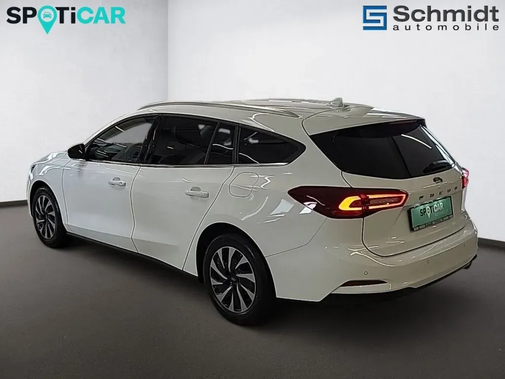 Ford Focus 2022 photo 3